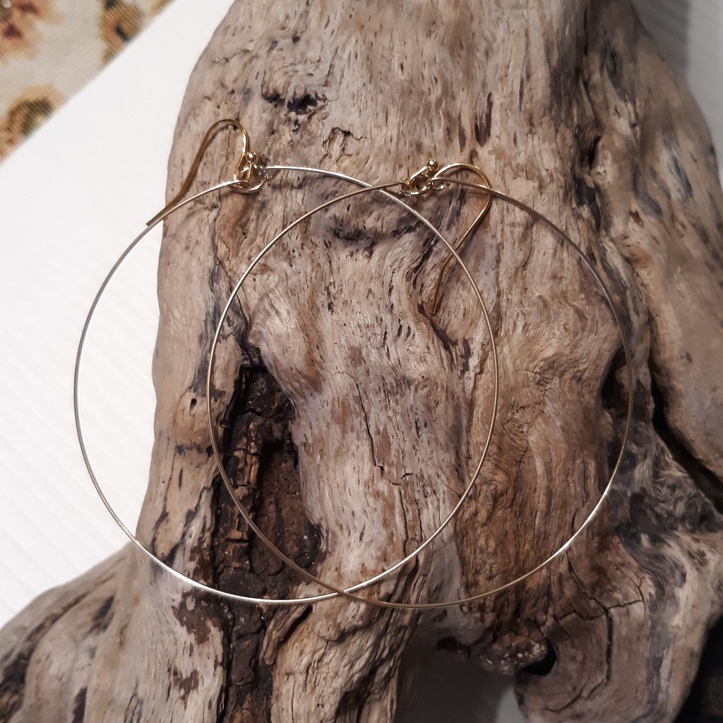 New Gold Hoop Earrings 10$